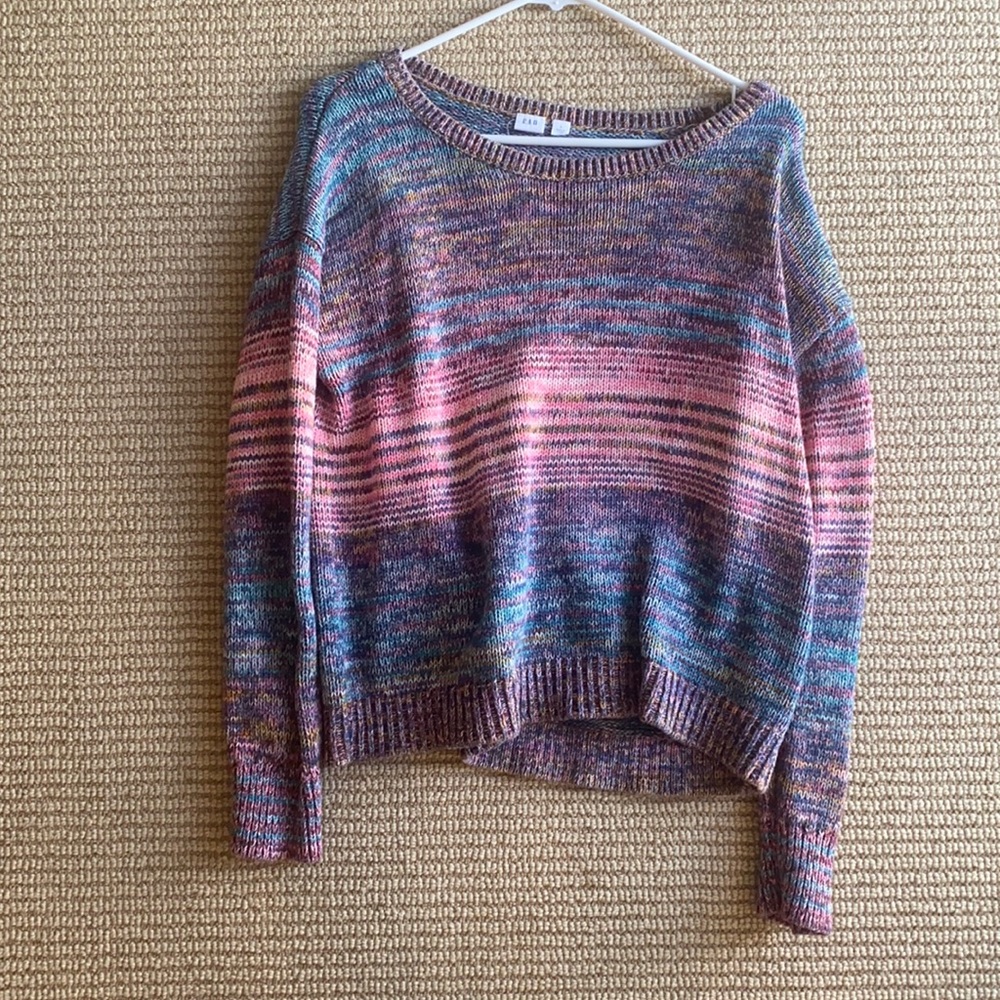 Super cozy Gap knit sweater multi colored